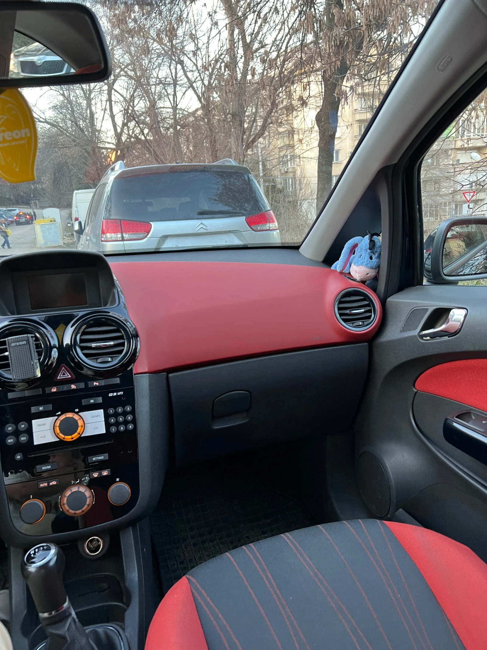 Opel Corsa  - изображение 8