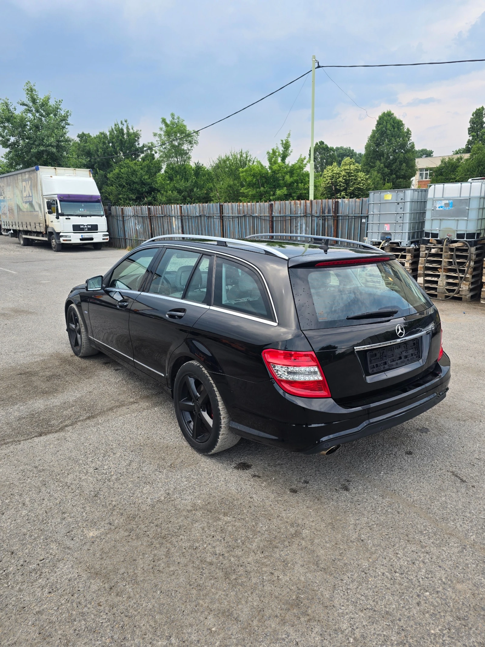 Mercedes-Benz C 250  - изображение 9