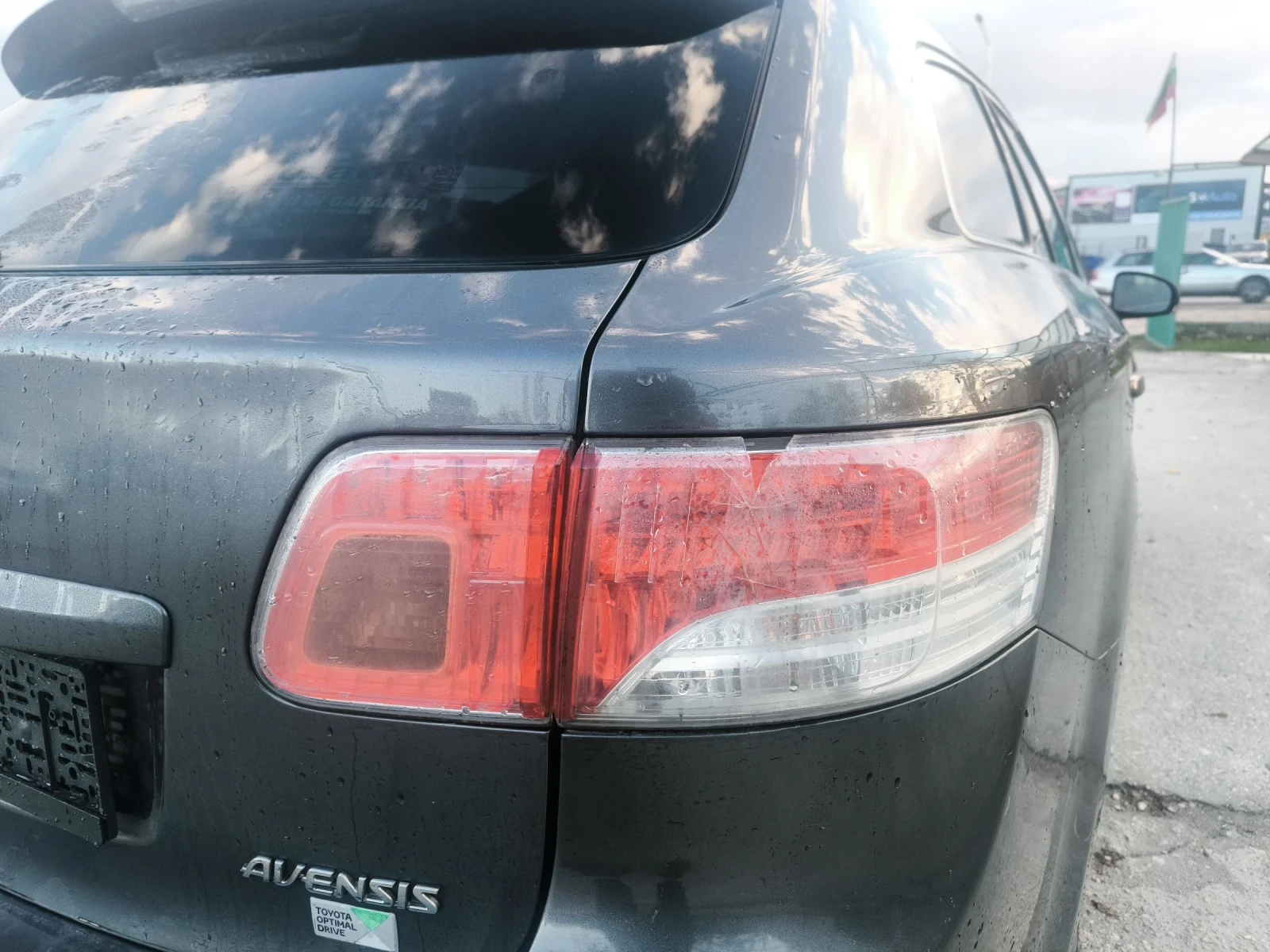 Toyota Avensis 2, 2 D-CAT - изображение 7