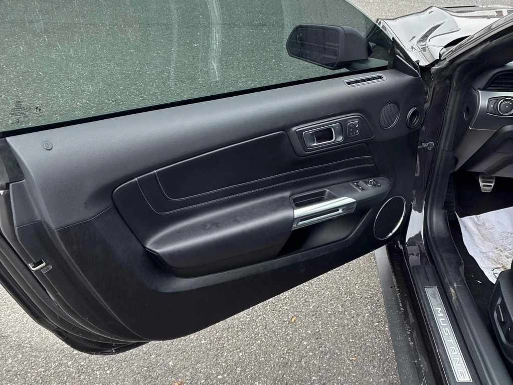 Ford Mustang * GT * CARFAX *    | Mobile.bg   9