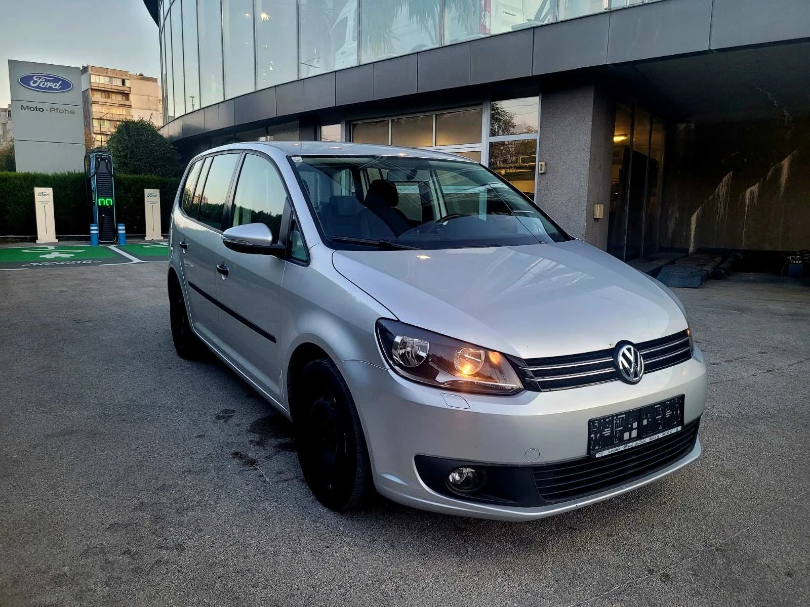 VW Touran 1.6 TDI - изображение 3
