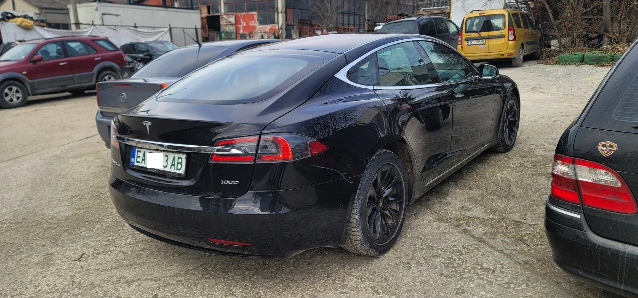 Tesla Model S  - изображение 5