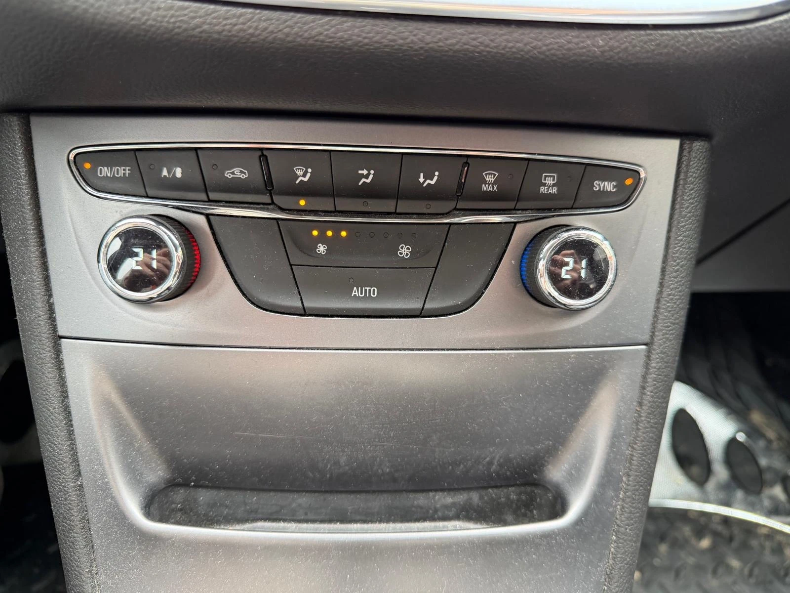 Opel Astra 1.6cdti business premium Euro 6 116000km! - изображение 10