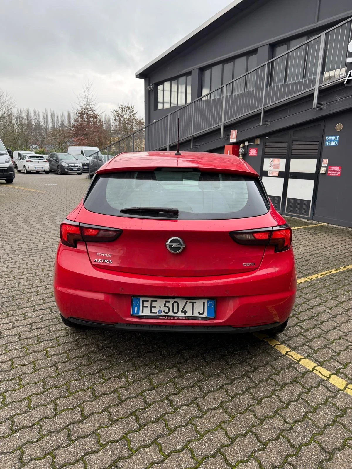 Opel Astra 1.6cdti business premium Euro 6 116000km! - изображение 3