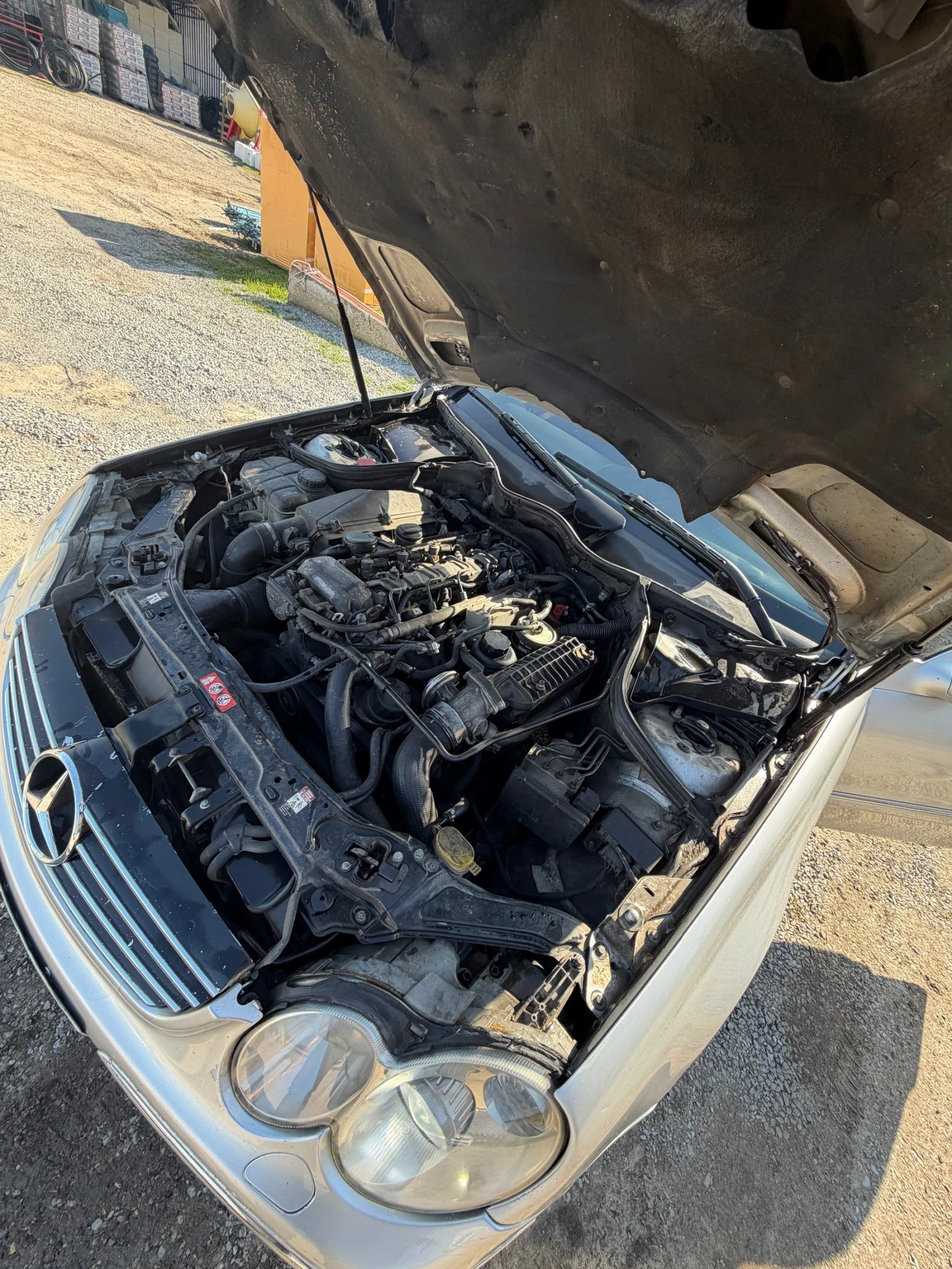 Mercedes-Benz CLK W209;2.7 CDI;6ск.РЪЧКА;КОЖА;НАВИ, снимка 14 - Автомобили и джипове - 53737902