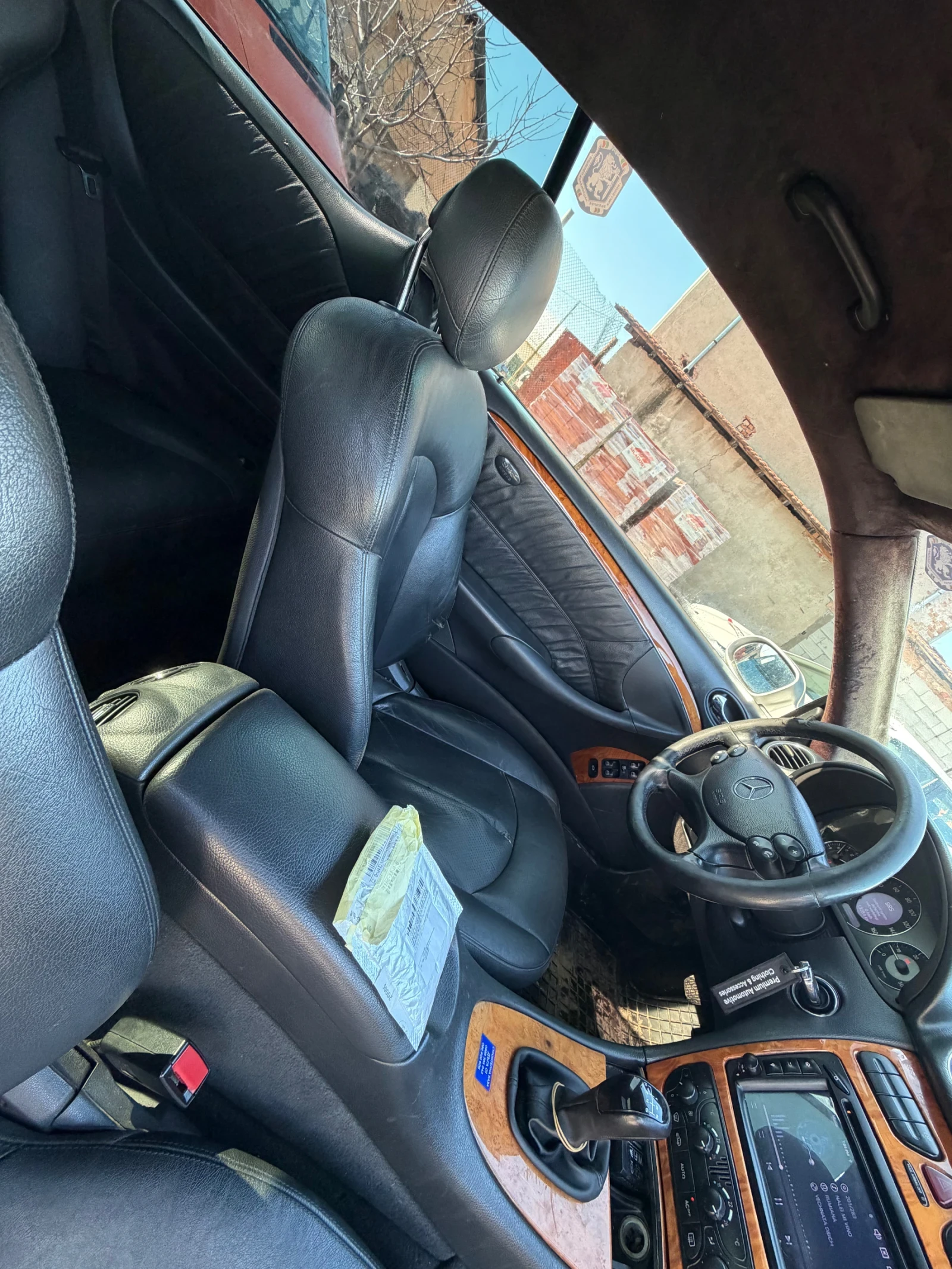 Mercedes-Benz CLK W209;2.7 CDI;6ск.РЪЧКА;КОЖА;НАВИ, снимка 10 - Автомобили и джипове - 53737902