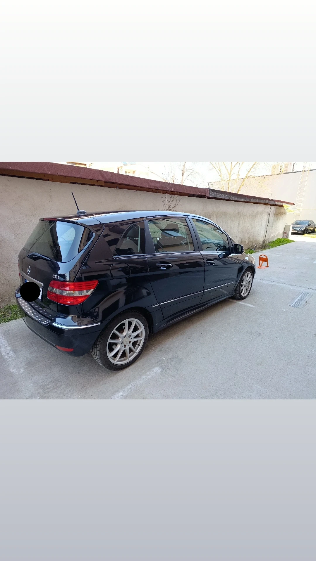 Mercedes-Benz B 180 Регистрирана, снимка 3 - Автомобили и джипове - 53836430