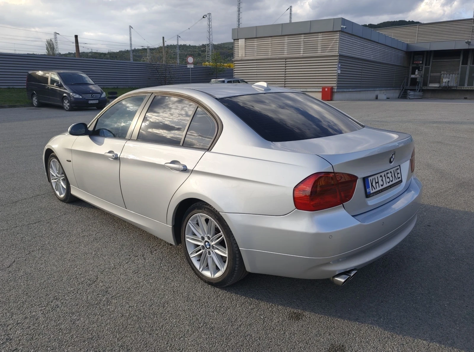 BMW 320 М47 163кс. Автоматик 204000км, снимка 2 - Автомобили и джипове - 54496323