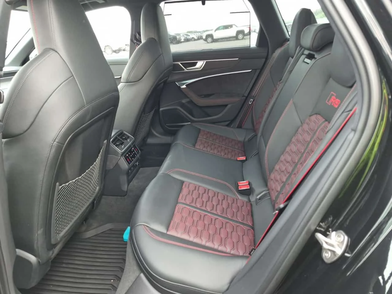 Audi Rs6 AVANT PERFORMANCE| ALCANTARA| BANG & OLUFSEN| TOP, снимка 13 - Автомобили и джипове - 54606799