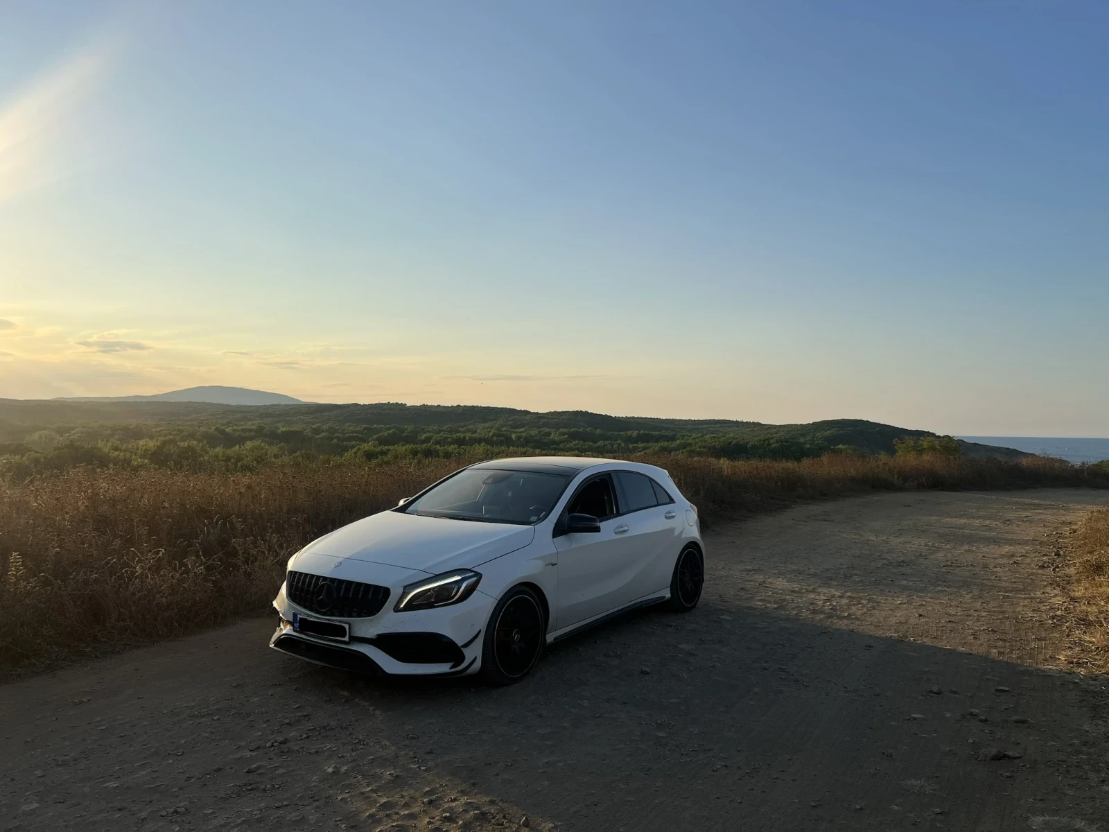 Mercedes-Benz A45 AMG Performance | Night package | Panorama | 57 000km, снимка 17 - Автомобили и джипове - 54776543
