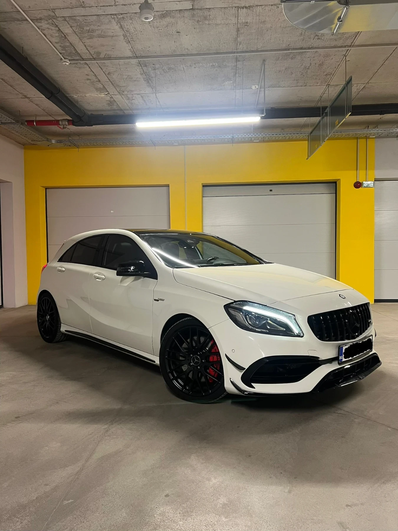 Mercedes-Benz A45 AMG Performance | Night package | Panorama | 57 000km