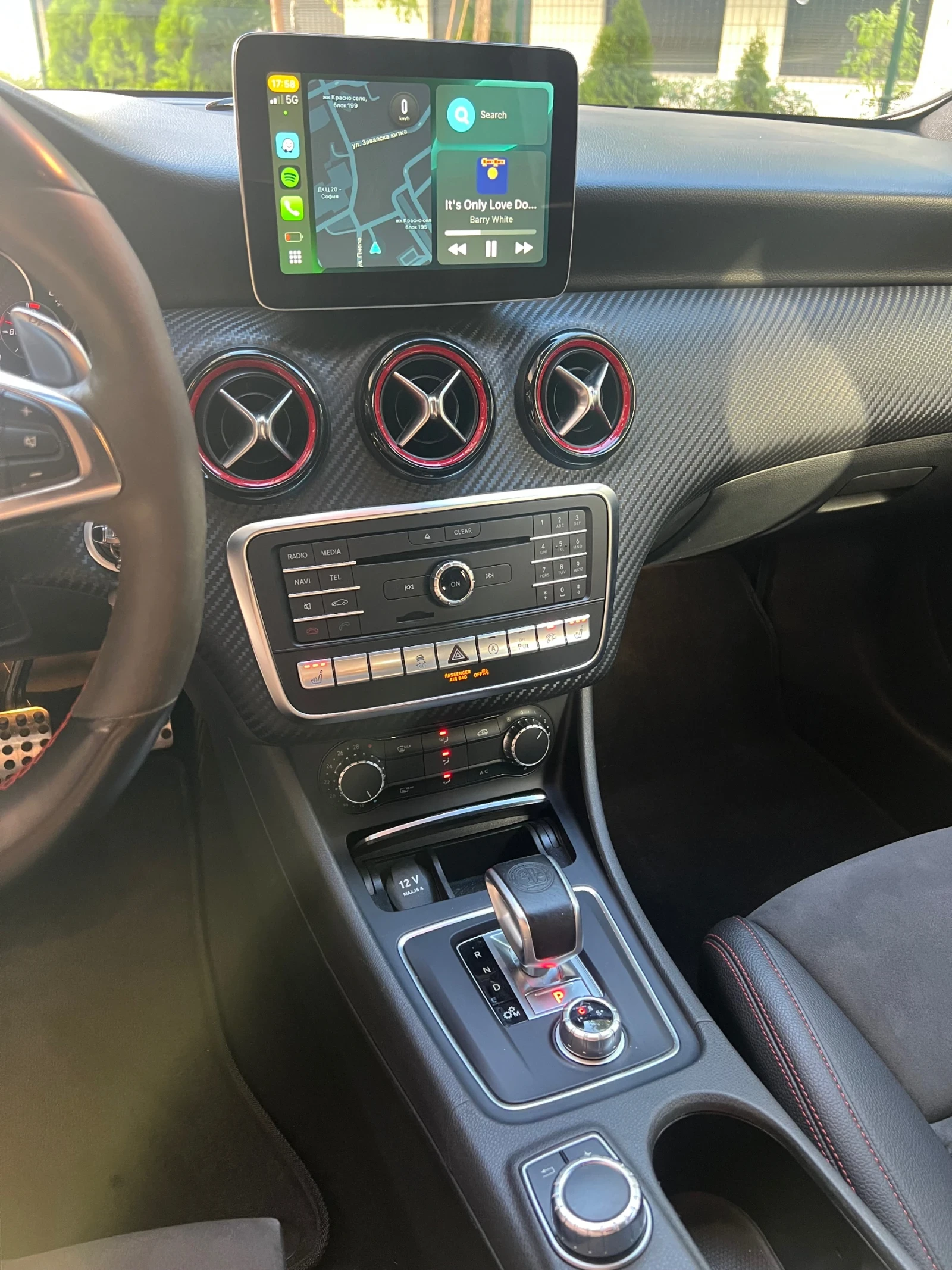 Mercedes-Benz A45 AMG Performance | Night package | Panorama | 57 000km, снимка 10 - Автомобили и джипове - 54776543