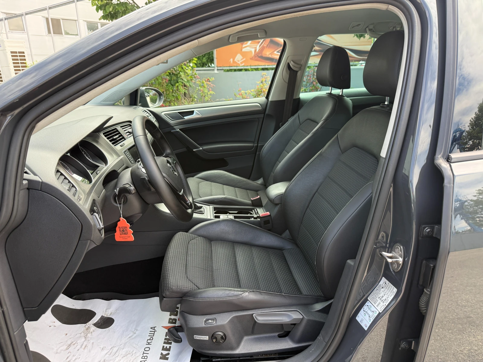VW Golf 1, 6tdi/Aвтоматик/Нави/ГАРАНЦИЯ, снимка 9 - Автомобили и джипове - 55030770