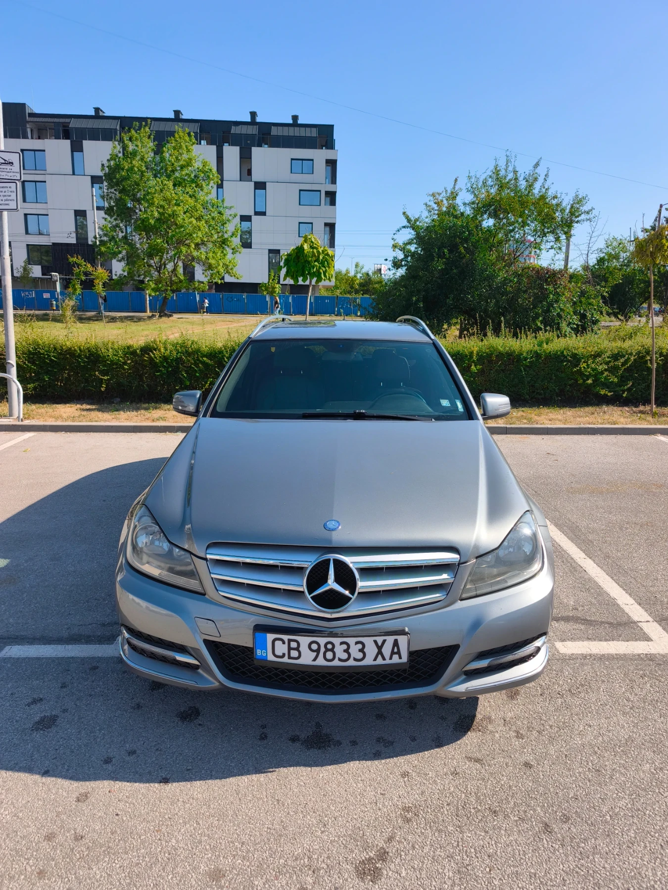 Mercedes-Benz C 220, снимка 2 - Автомобили и джипове - 55479177