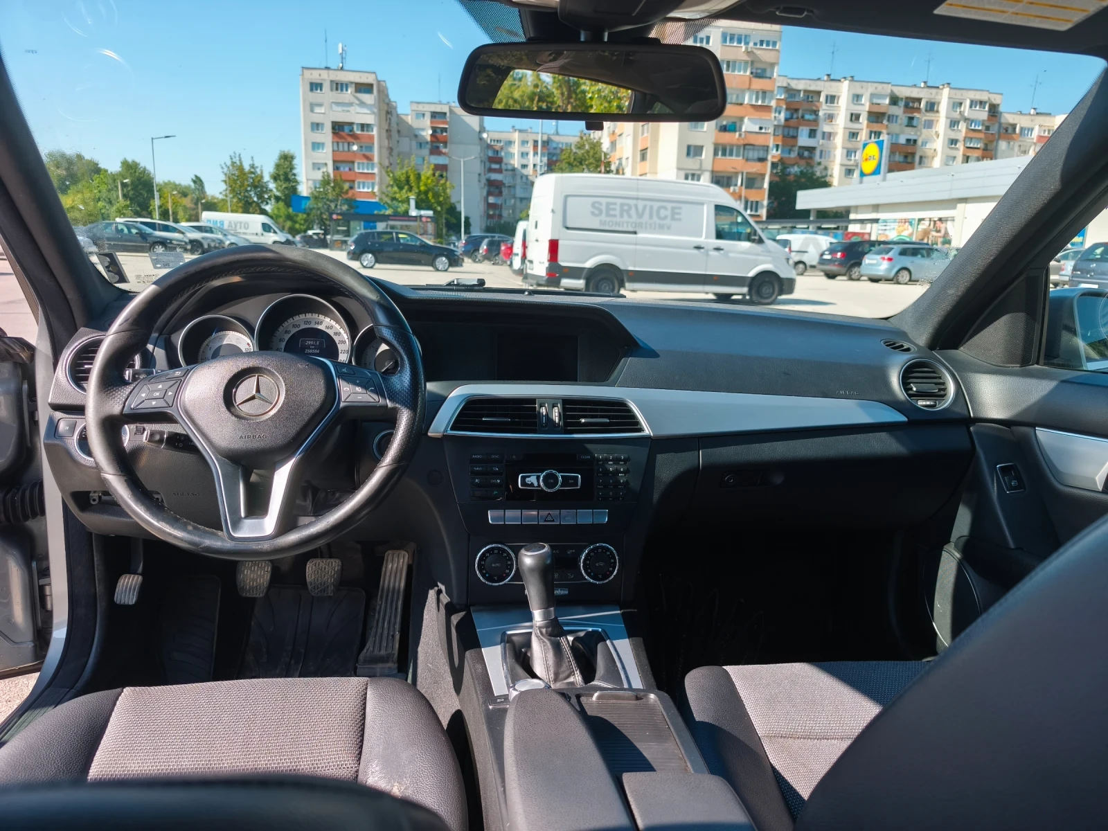 Mercedes-Benz C 220, снимка 5 - Автомобили и джипове - 55479177