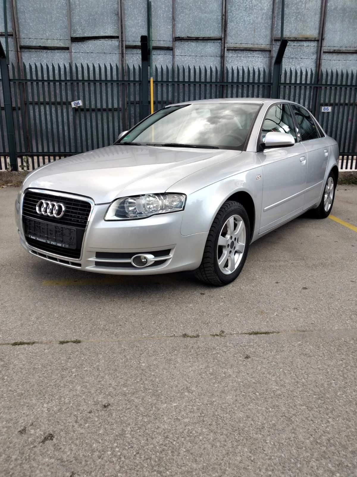 Audi A4 2.0 бензин 131к.с. Германия, снимка 3 - Автомобили и джипове - 55503090