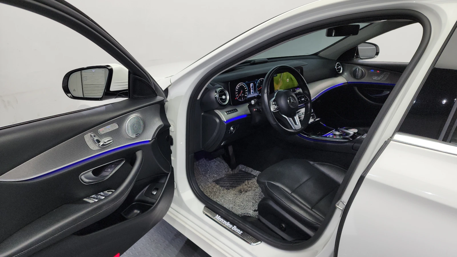Mercedes-Benz E 300 360* HUD* ��. ��������* BLIND SPOT* ������ ���� | Mobile.bg � ����������� 10