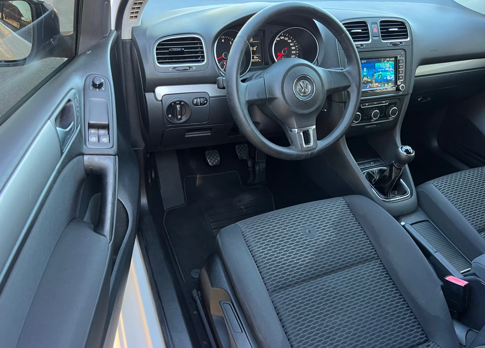 VW Golf R20-PAKET/ABT/LED/XENON/CARPLAY/NAVI/KAMERA/UNIKAT, снимка 15 - Автомобили и джипове - 56038593