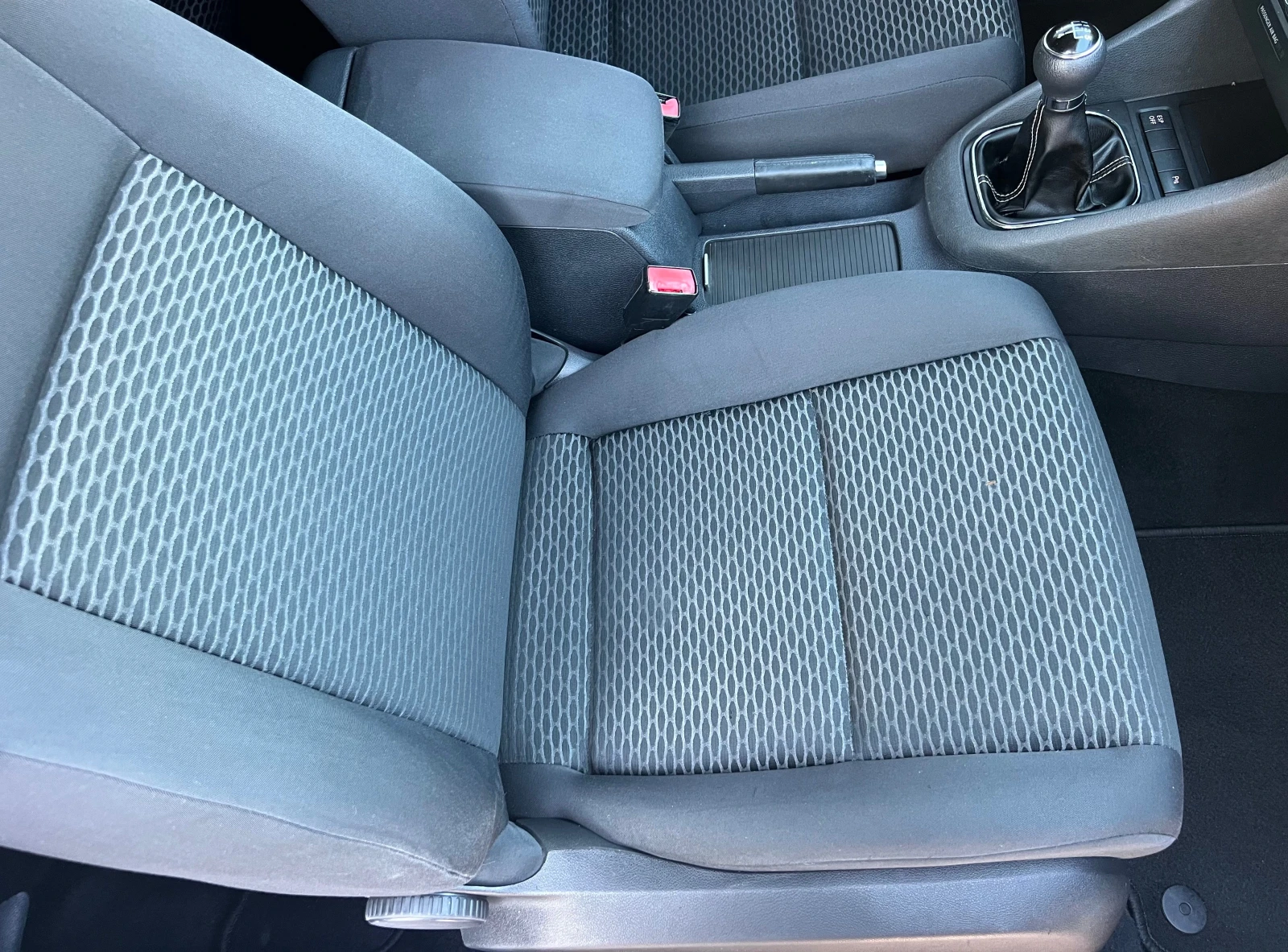VW Golf R20-PAKET/ABT/LED/XENON/CARPLAY/NAVI/KAMERA/UNIKAT, снимка 14 - Автомобили и джипове - 56038593