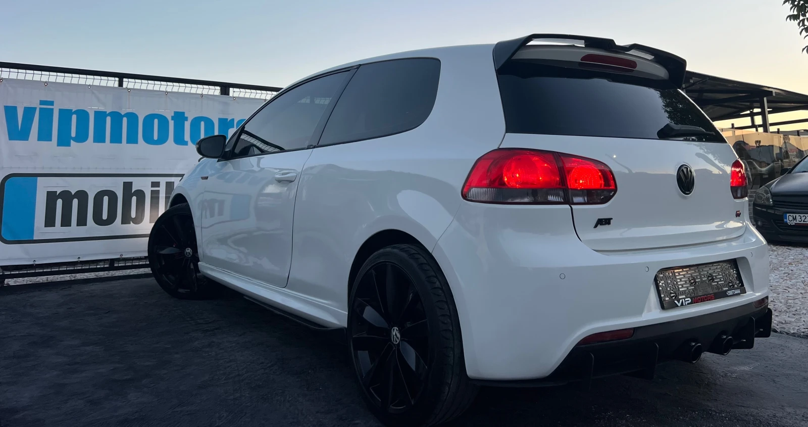 VW Golf R20-PAKET/ABT/LED/XENON/CARPLAY/NAVI/KAMERA/UNIKAT, снимка 4 - Автомобили и джипове - 56038593