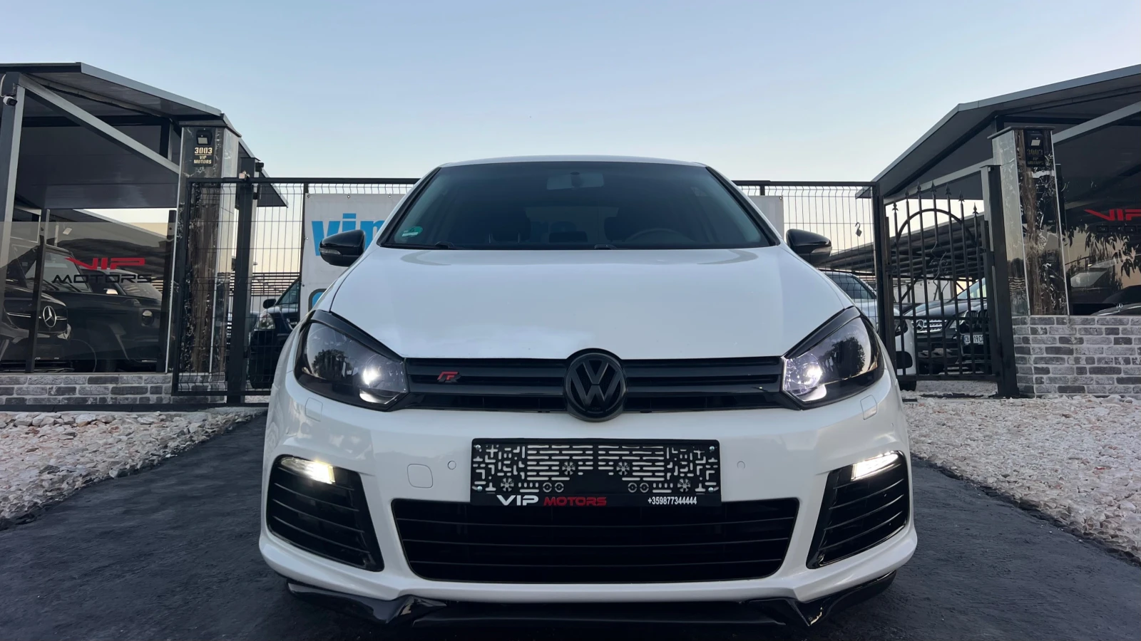 VW Golf R20-PAKET/ABT/LED/XENON/CARPLAY/NAVI/KAMERA/UNIKAT, снимка 2 - Автомобили и джипове - 56038593