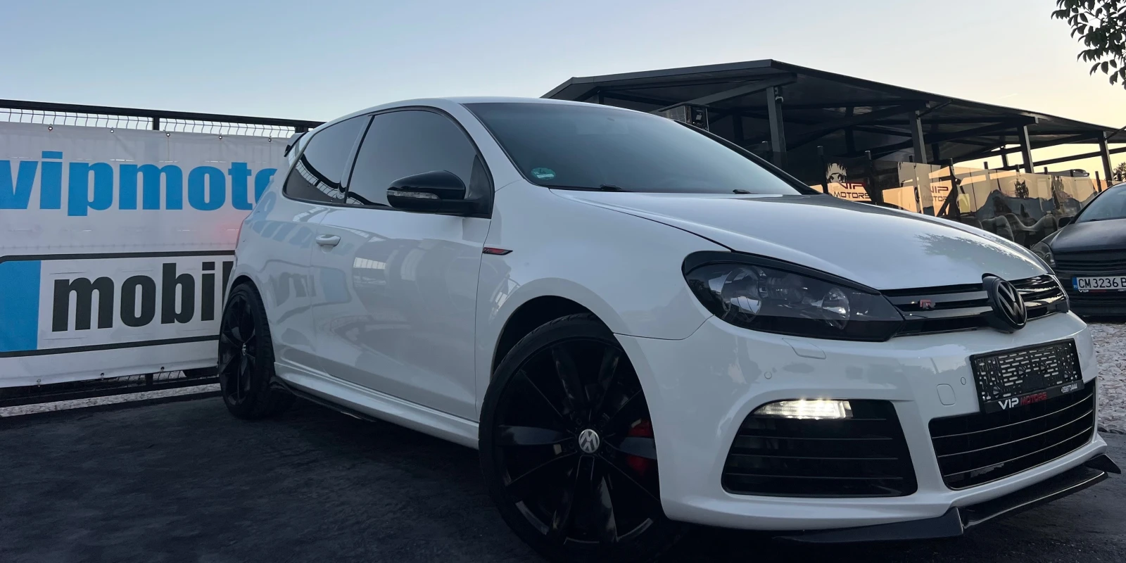 VW Golf R20-PAKET/ABT/LED/XENON/CARPLAY/NAVI/KAMERA/UNIKAT, снимка 5 - Автомобили и джипове - 56038593
