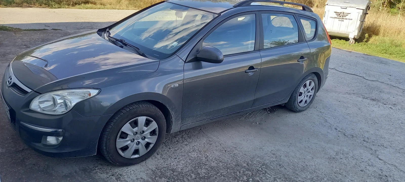 Hyundai I30 1.6 cw, снимка 4 - Автомобили и джипове - 56304004
