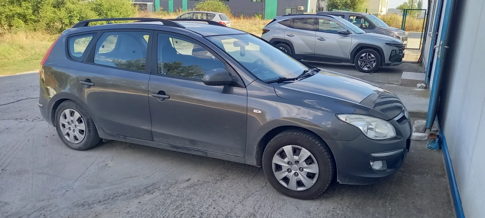 Hyundai I30 1.6 cw, снимка 3 - Автомобили и джипове - 56304004
