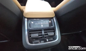 Volvo XC60 B6 ULTIMATE BRIGHT, снимка 17