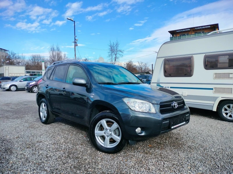 Toyota Rav4, снимка 7 - Автомобили и джипове - 43897961