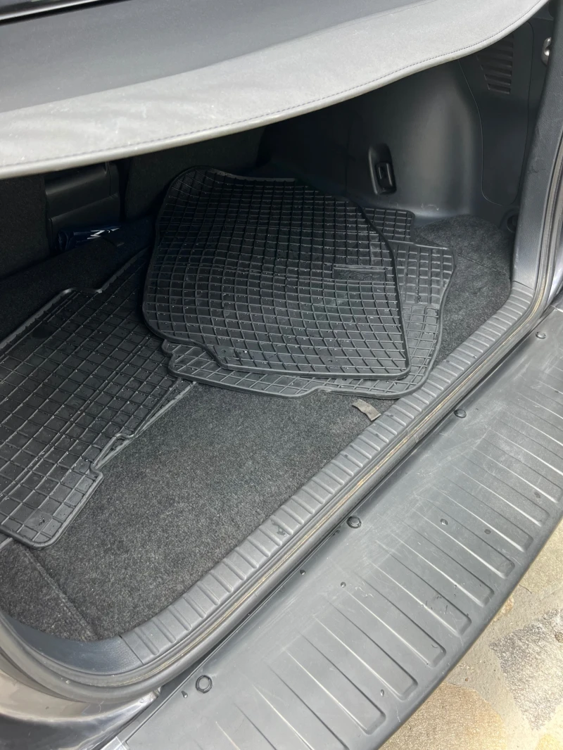Toyota Rav4 D4D 150 к.с. facelift, снимка 14 - Автомобили и джипове - 51470446