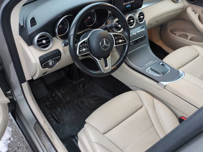 Mercedes-Benz GLC 300 2022 * CARFAX * БЕЗ ПЪРВОНАЧАЛНА ВНОСКА, снимка 7 - Автомобили и джипове - 52744119