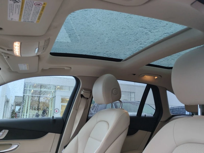 Mercedes-Benz GLC 300 2022 * CARFAX * БЕЗ ПЪРВОНАЧАЛНА ВНОСКА, снимка 10 - Автомобили и джипове - 52744119