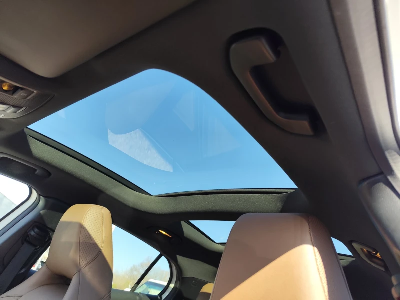 Mercedes-Benz GLA 220 D* 4 MATIC* FACE* LED* XENON* NAVI* АВТОМАТИК* KOЖ, снимка 11 - Автомобили и джипове - 52935618