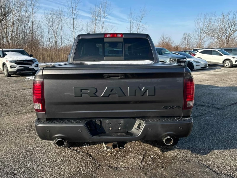 Dodge RAM 1500 5.7 HEMI Night * CARFAX * ФИНАНСИРАНЕ , снимка 4 - Автомобили и джипове - 53053565