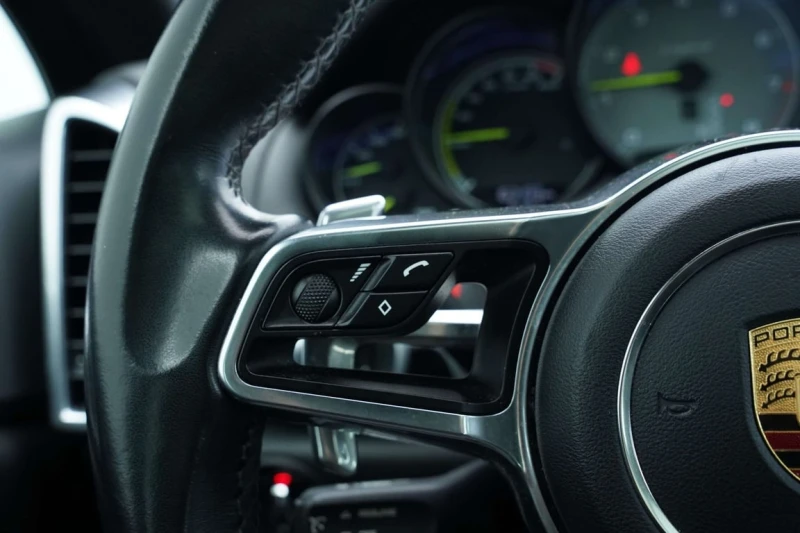 Porsche Cayenne * E Hybrid * CARFAX * ЦЕНА ДО БГ, снимка 14 - Автомобили и джипове - 53234558