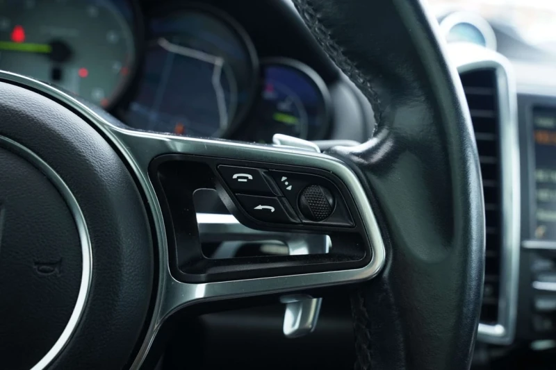 Porsche Cayenne * E Hybrid * CARFAX * ЦЕНА ДО БГ, снимка 15 - Автомобили и джипове - 53234558