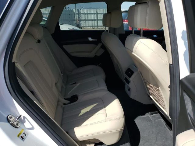 Audi Q5 PREMIUM, снимка 10 - Автомобили и джипове - 47691868