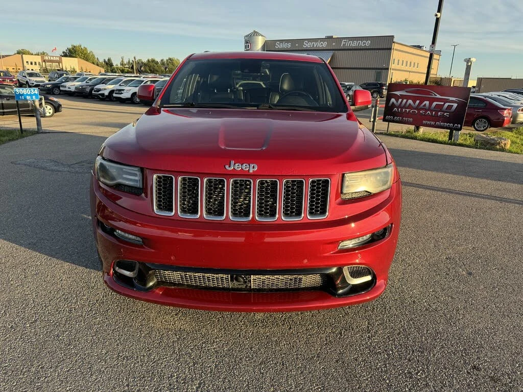 Jeep Grand cherokee SRT* DISTRONIC* ОБДУВАНЕ* ПАНОРАМА* ПОДГРЕВ - изображение 2