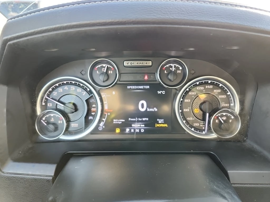 Dodge RAM 1500 * REBEL CREW CAB SHORT BED * CARFAX * БЕЗ ПЪРВОНАЧ - изображение 7