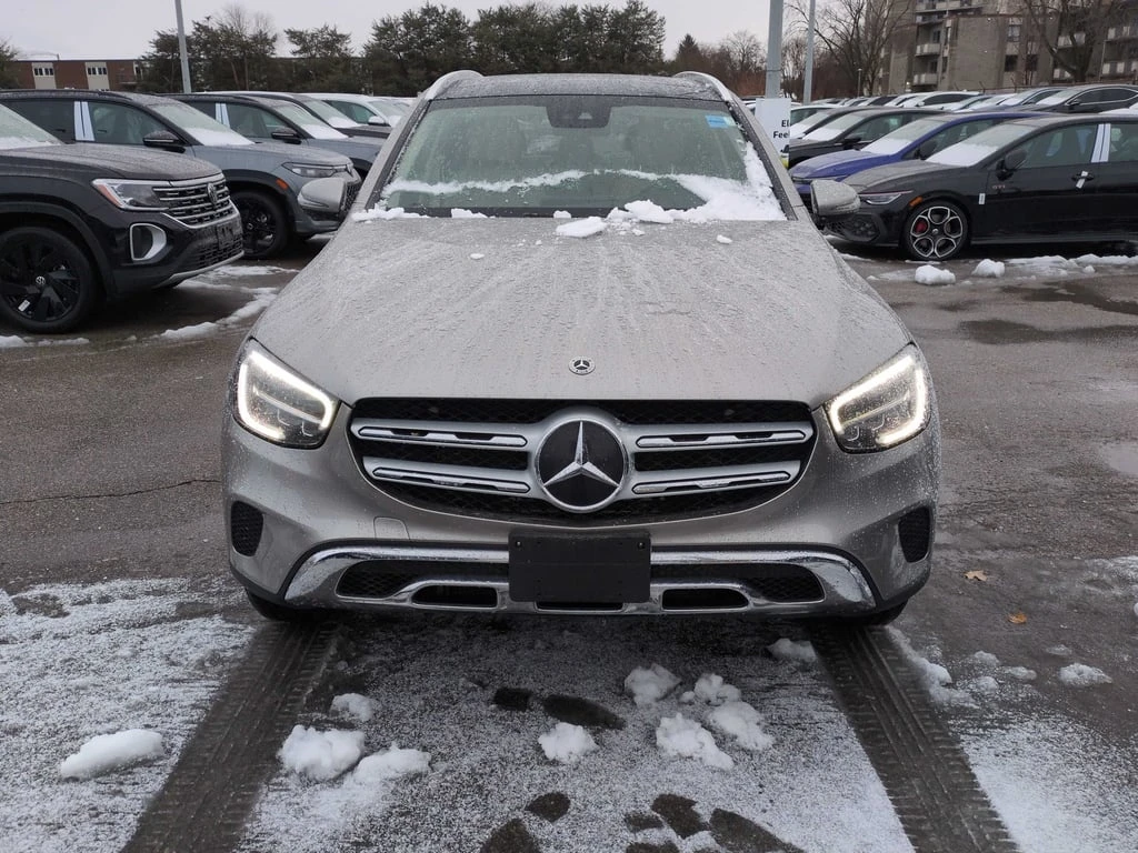 Mercedes-Benz GLC 300 2022 * CARFAX * БЕЗ ПЪРВОНАЧАЛНА ВНОСКА - изображение 2