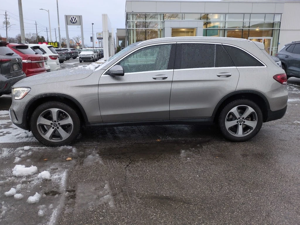 Mercedes-Benz GLC 300 2022 * CARFAX * БЕЗ ПЪРВОНАЧАЛНА ВНОСКА - изображение 3