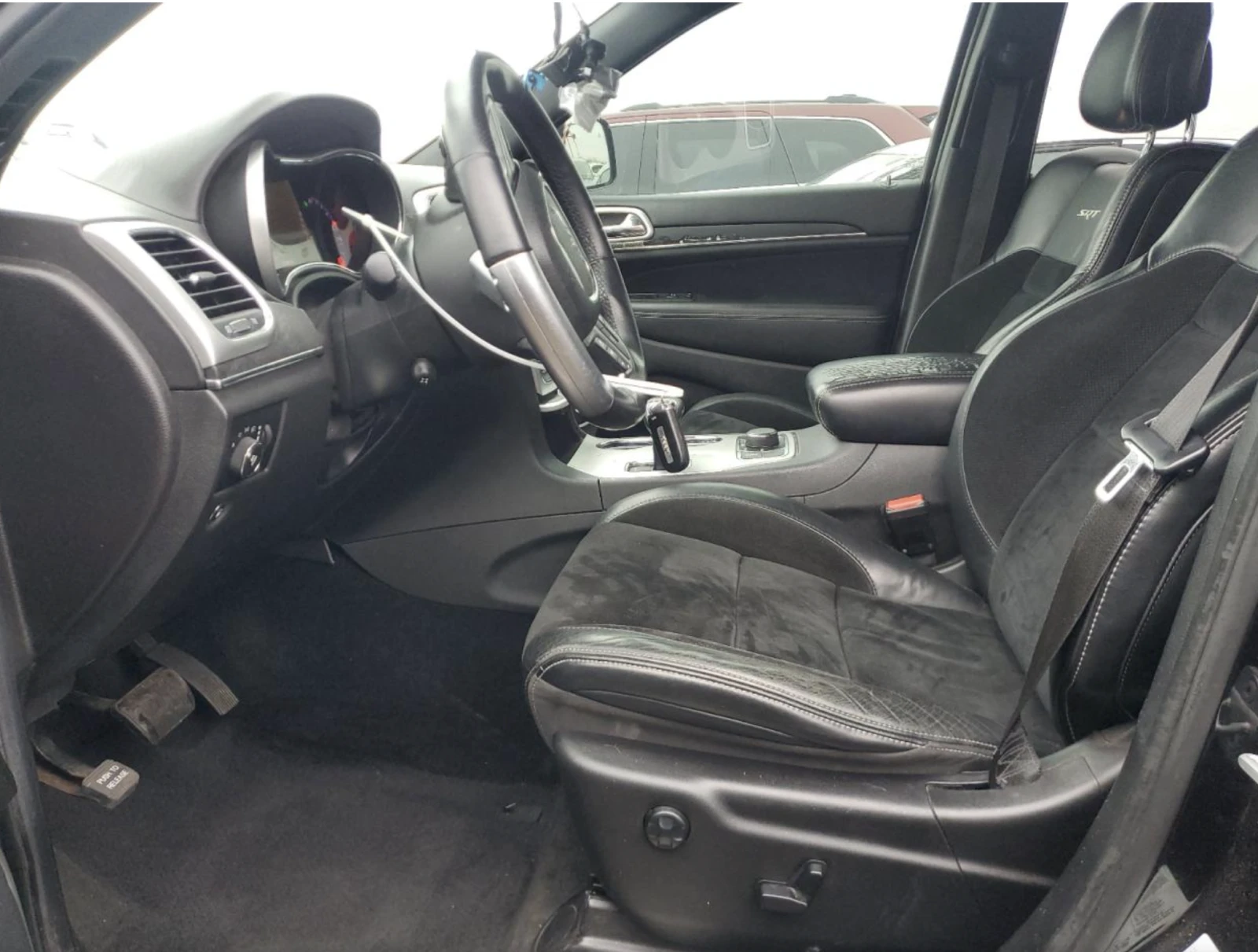 Jeep Grand cherokee  SRT-8 - изображение 7