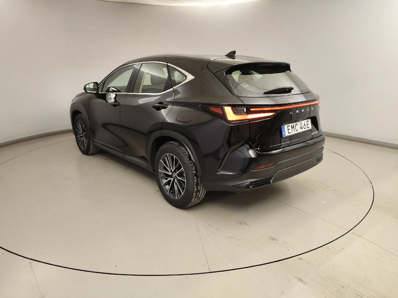 Lexus NX 350h � �������� | Mobile.bg � ����������� 5