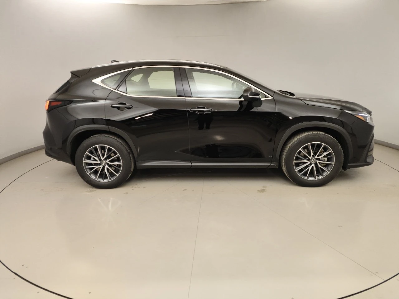 Lexus NX 350h � �������� | Mobile.bg � ����������� 4