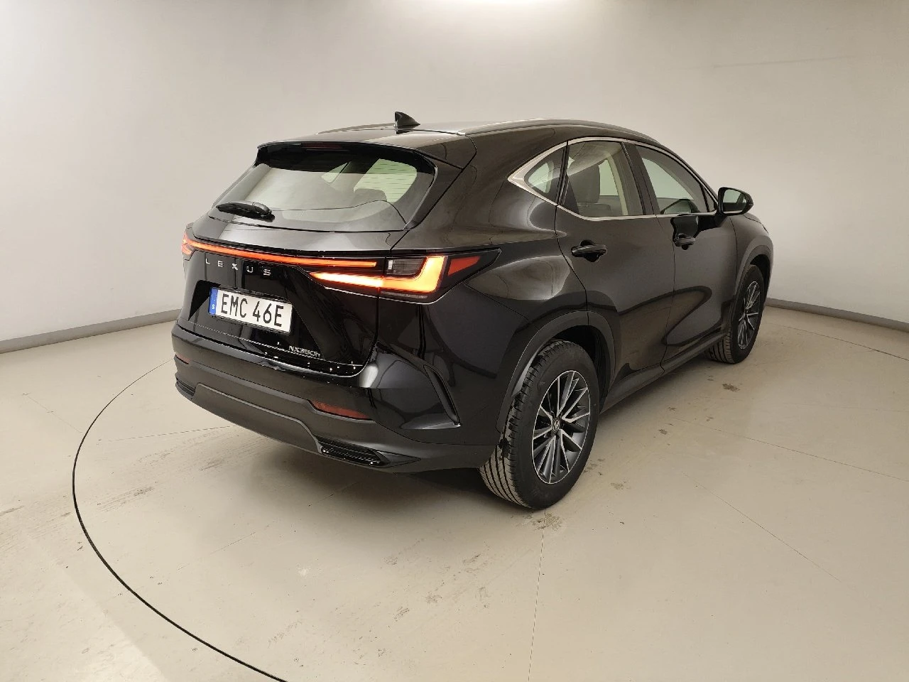 Lexus NX 350h � �������� | Mobile.bg � ����������� 6