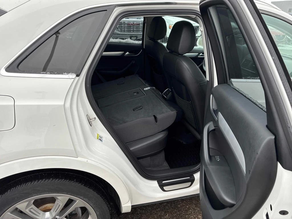 Audi Q3 * Progressiv * CARFAX * ���� �� �� | Mobile.bg � ����������� 16