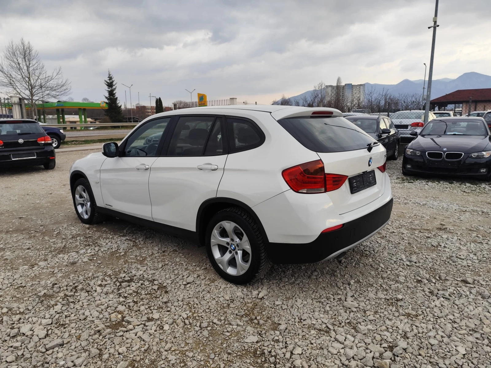 BMW X1 2.0 дизел Италия, снимка 8 - Автомобили и джипове - 53974927