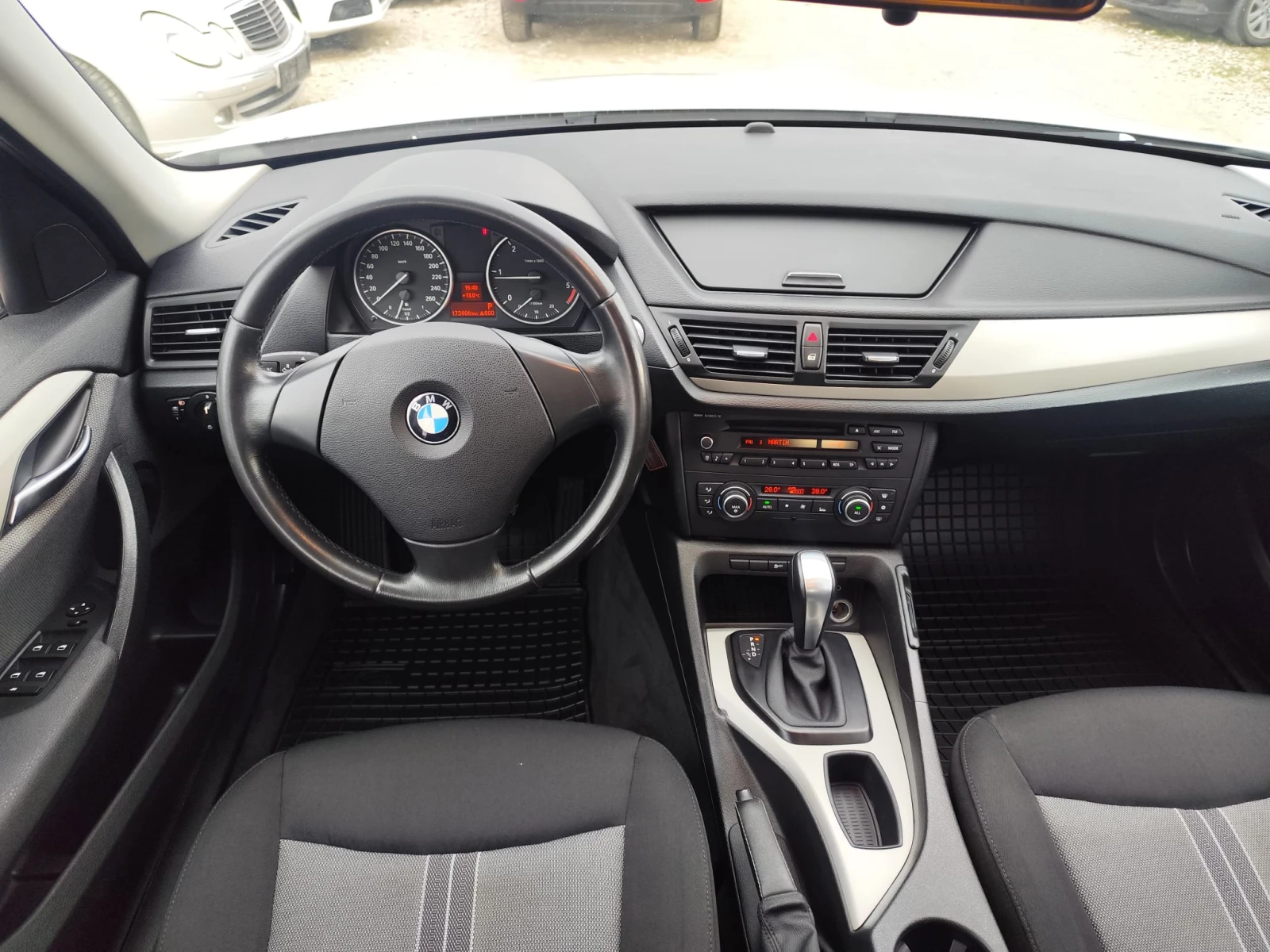 BMW X1 2.0 дизел Италия, снимка 10 - Автомобили и джипове - 53974927