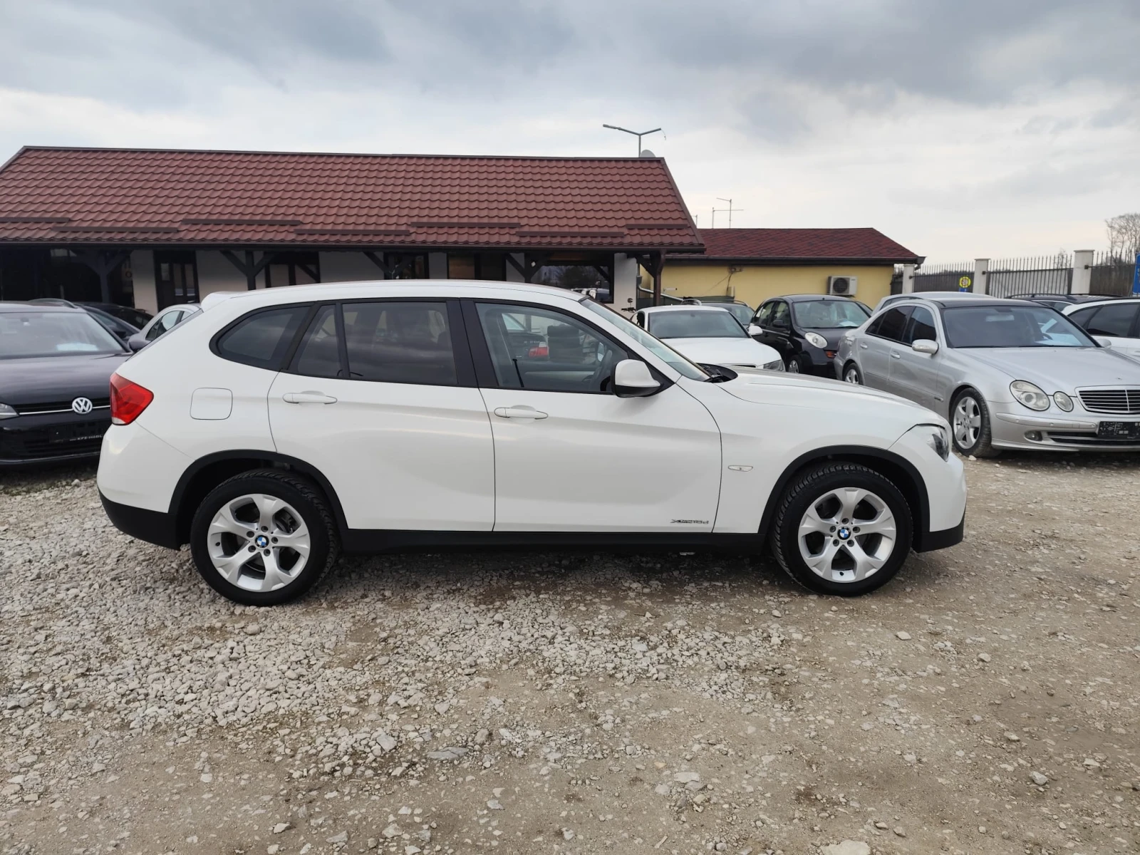 BMW X1 2.0 дизел Италия, снимка 4 - Автомобили и джипове - 53974927